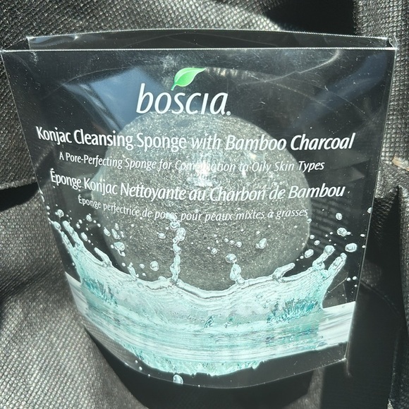 Boscia Bamboo Charcoal Cleansing Sponge - Picture 3 of 4